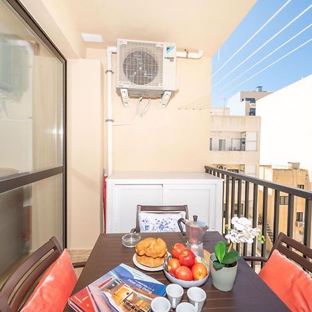 Sea Bliss Apartments With Terrace Just Off Seafront In St Paul'S Bay - By Getawaysmalta Сент-Полс-Бей Экстерьер фото