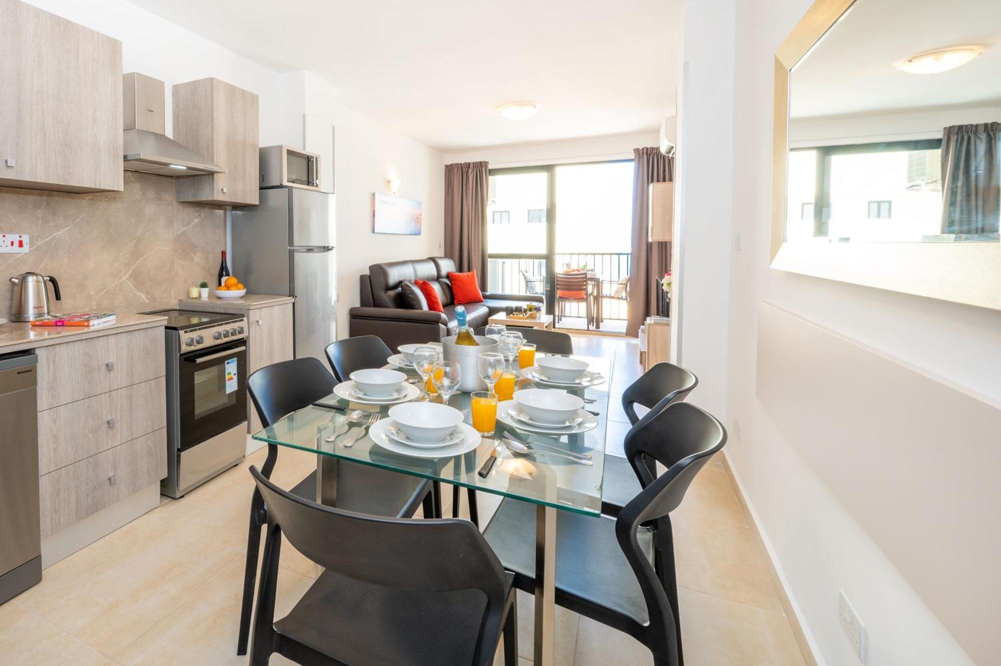 Sea Bliss Apartments With Terrace Just Off Seafront In St Paul'S Bay - By Getawaysmalta Сент-Полс-Бей Экстерьер фото